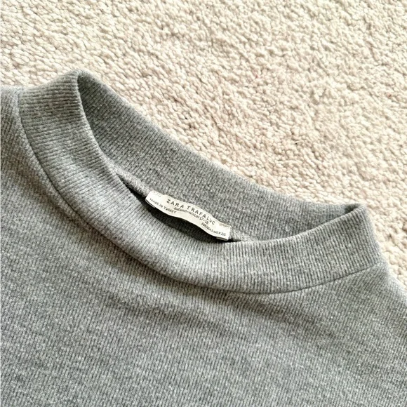 Zara Gray Short Sleeve Knit Top - Picture 2 of 4